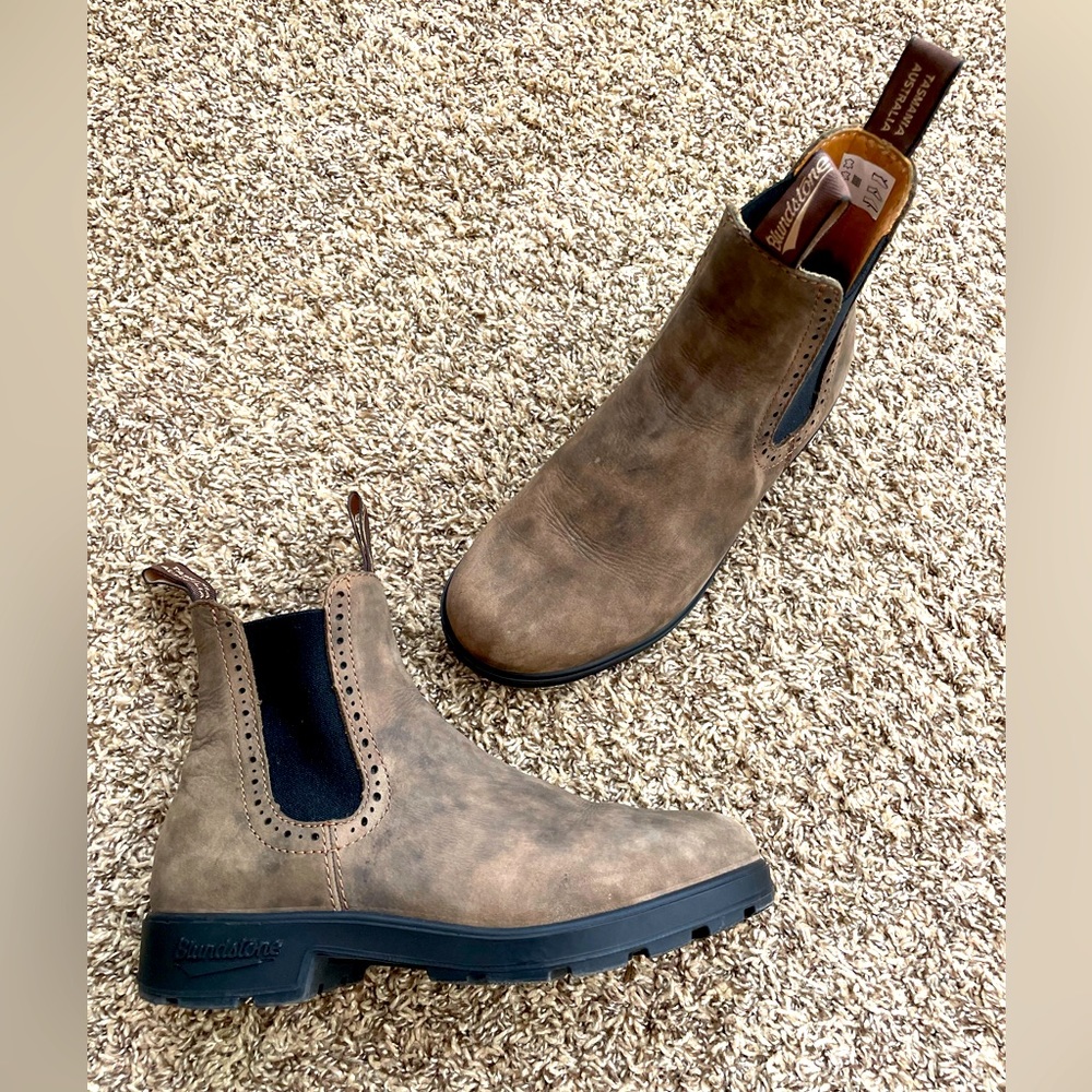 Pristine Blundstone Hightop Boots (Style #1351)